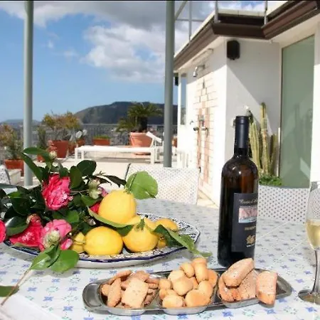 Terrazza Morghen Panoramic Rooftop Apartamento *