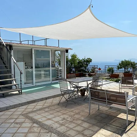 Terrazza Morghen Panoramic Rooftop Appartement Napels