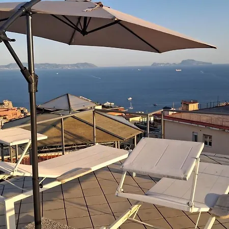 Apartment Terrazza Morghen Panoramic Rooftop